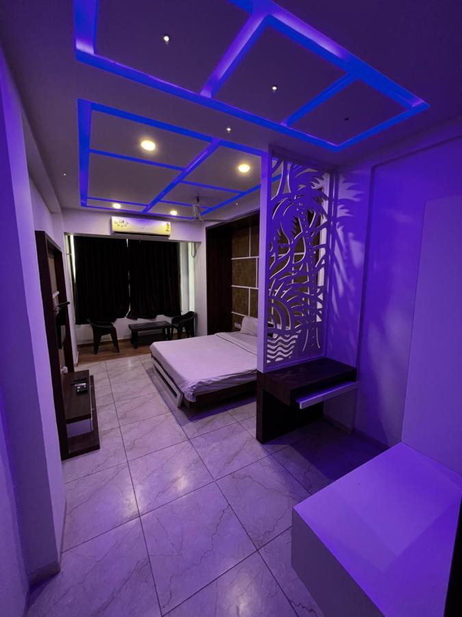 Hotel Savera Inn Morbi Buitenkant foto